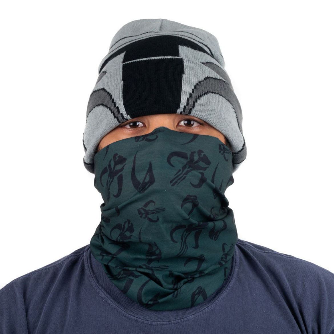 Picture of Star Wars The Mandalorian Beanie & Gaiter Combo
