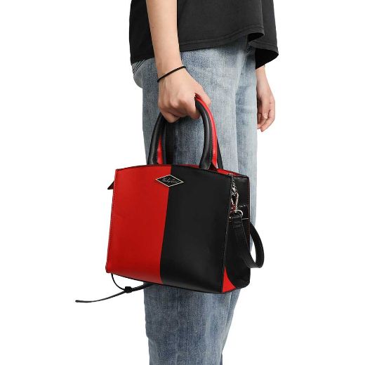 Picture of DC Comics Harley Quinn Crossbody & Handbag
